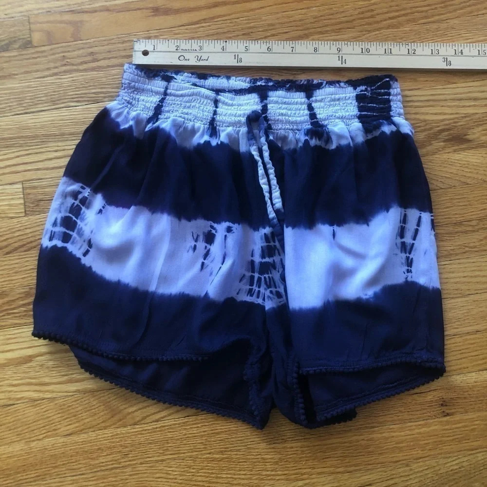 Tie dyed shorts byJapna